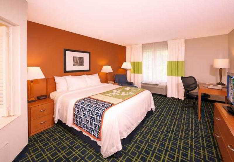 Fairfield Inn & Suites By Marriott Brunswick Freeport Eksteriør bilde