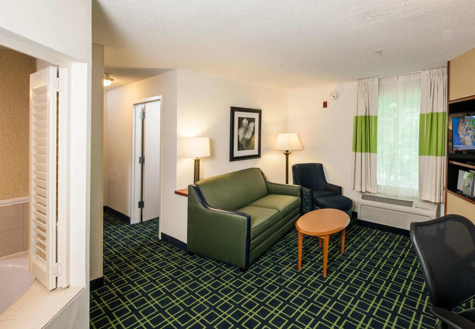 Fairfield Inn & Suites By Marriott Brunswick Freeport Eksteriør bilde