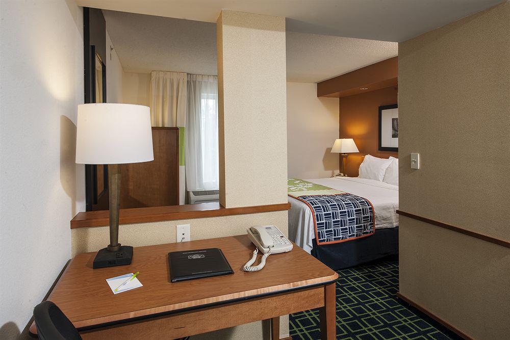 Fairfield Inn & Suites By Marriott Brunswick Freeport Eksteriør bilde